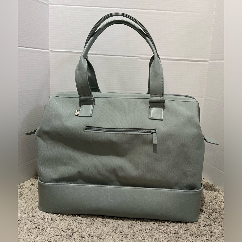 Béis The Weekend Travel Bag